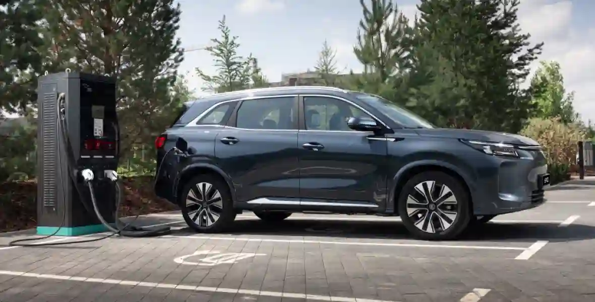 Обновленный EVOLUTE i‑SPACE начнут собирать в России по полному циклу. Первый обзор кроссовера