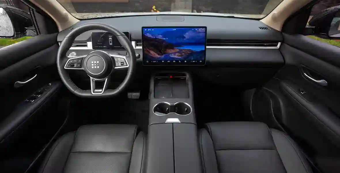 Новость EVOLUTE (Больше чем рестайлинг: первый тест обновлённого российского гибрида EVOLUTE i‑SPACE)